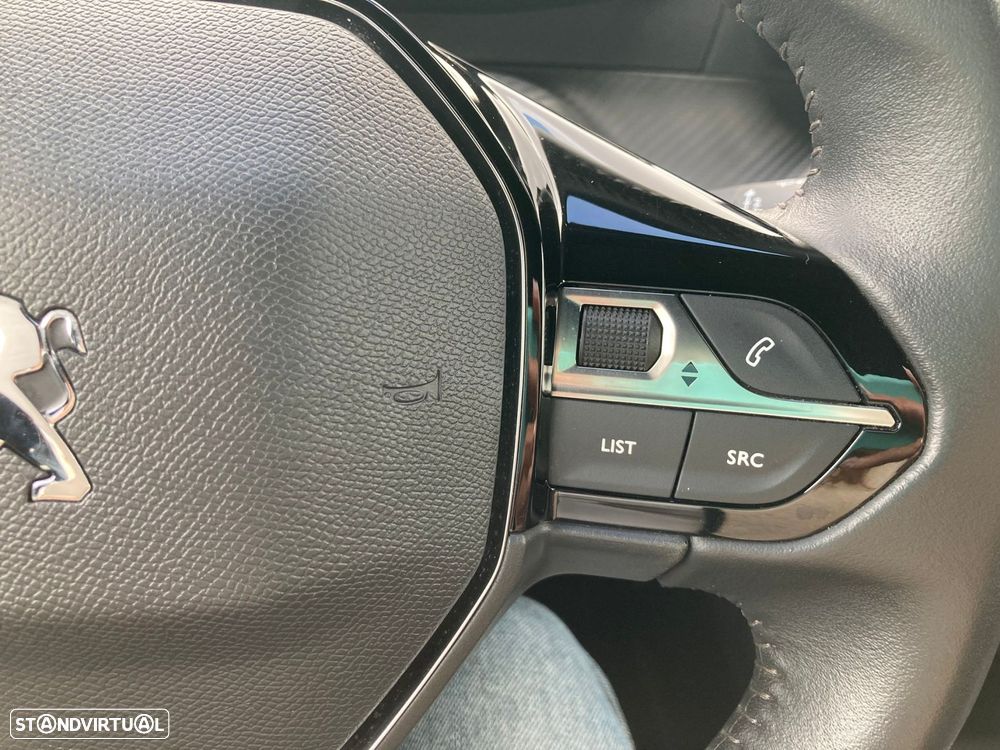 Peugeot 2008 1.2 PureTech Allure Pack - 15
