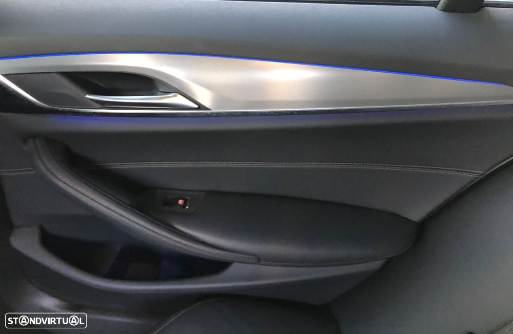 BMW 530 e iPerformance Line Luxury - 29