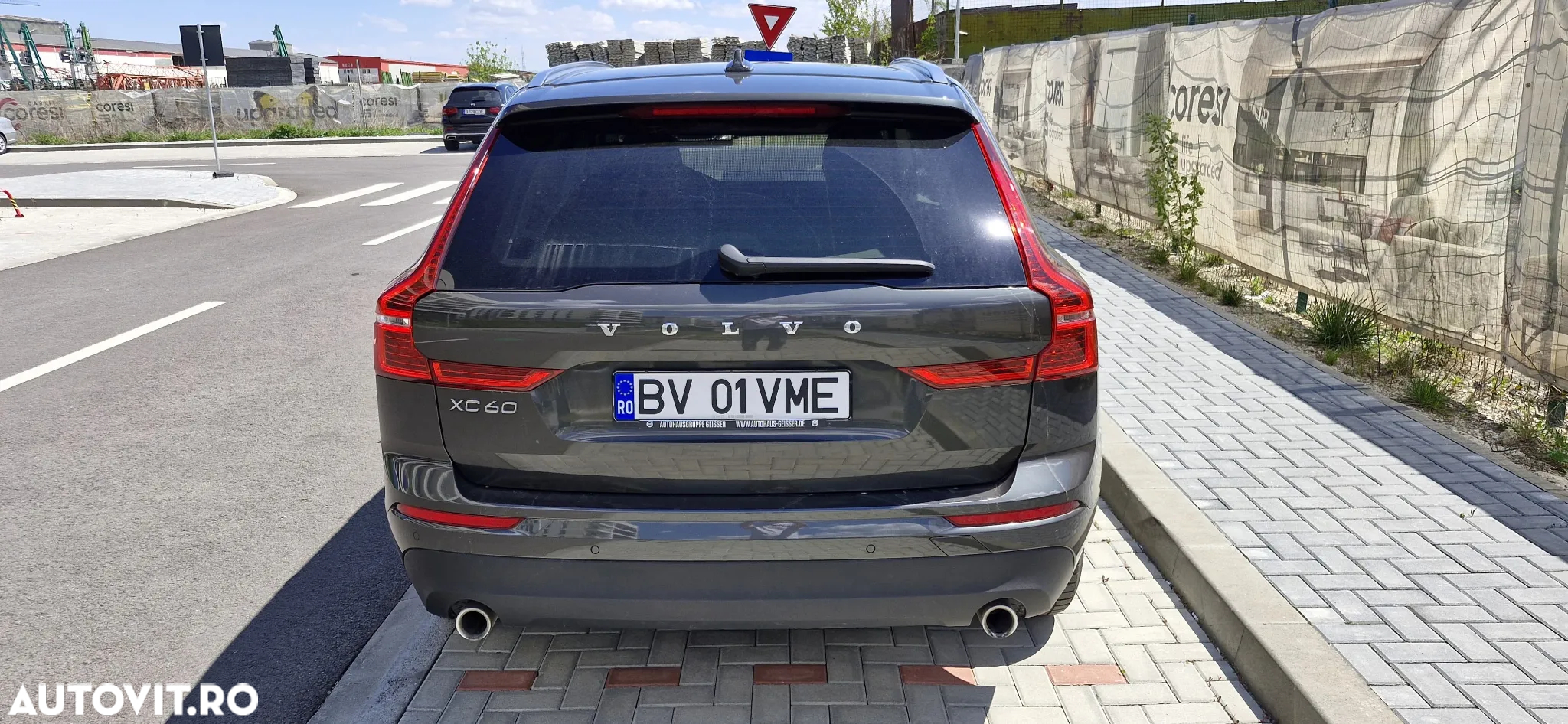 Volvo XC 60 - 4