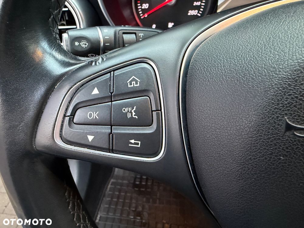 Mercedes-Benz Klasa C 200 Avantgarde - 23