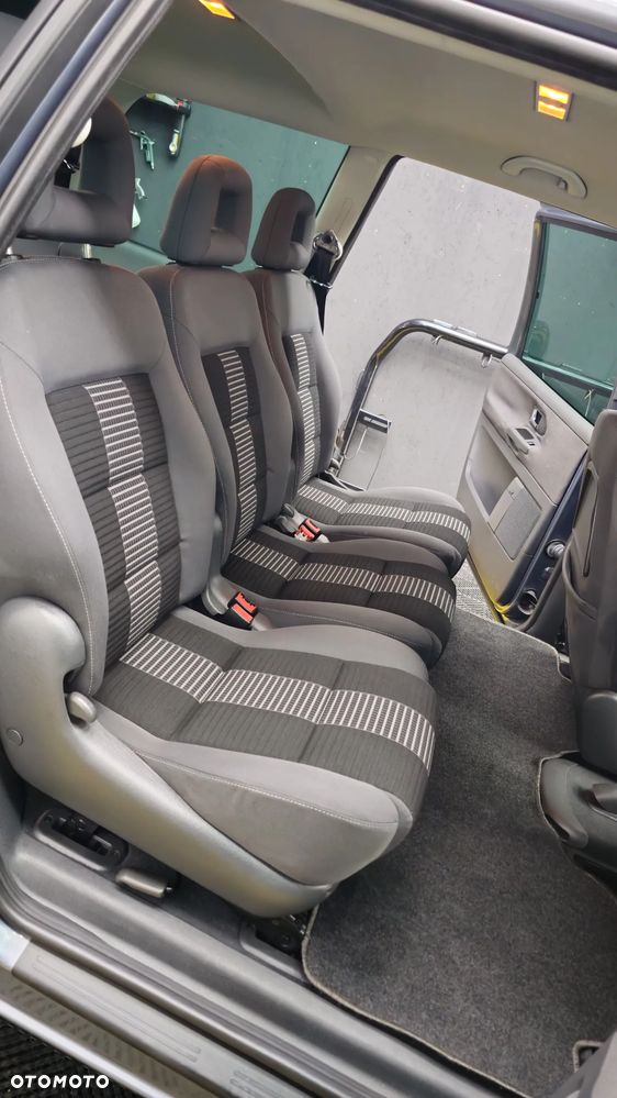 Volkswagen Sharan 1.9 TDI Comfortline - 9