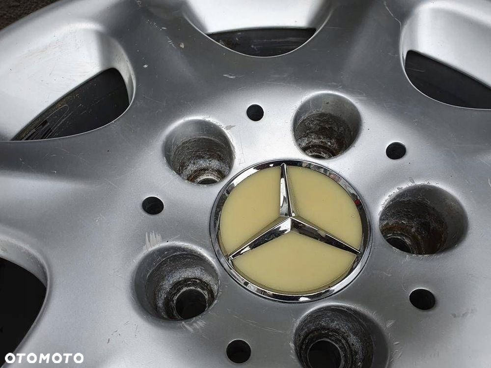 Oryginał felgi 16cali Mercedes A220 C klasa CL E - 9