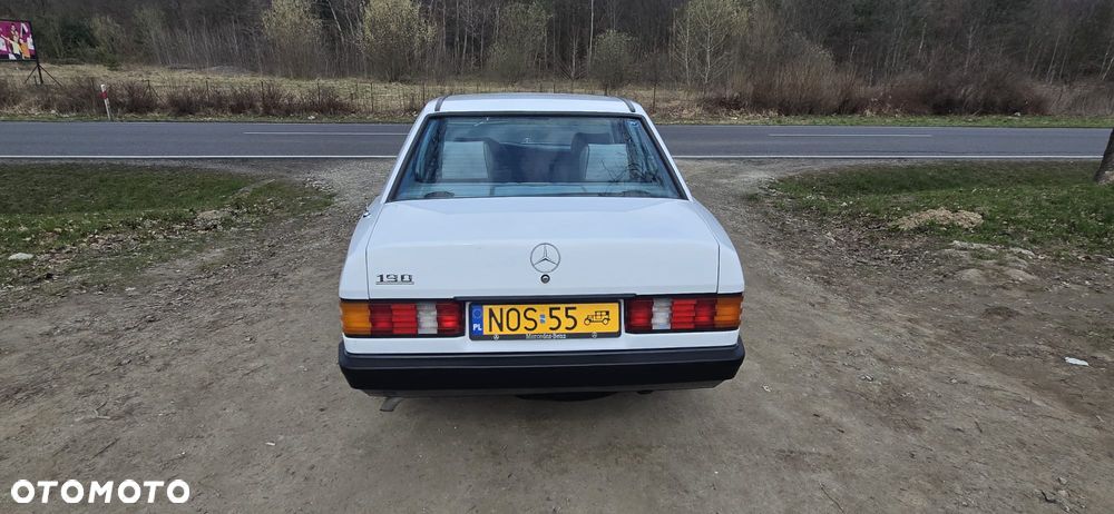 Mercedes-Benz 280 - 4