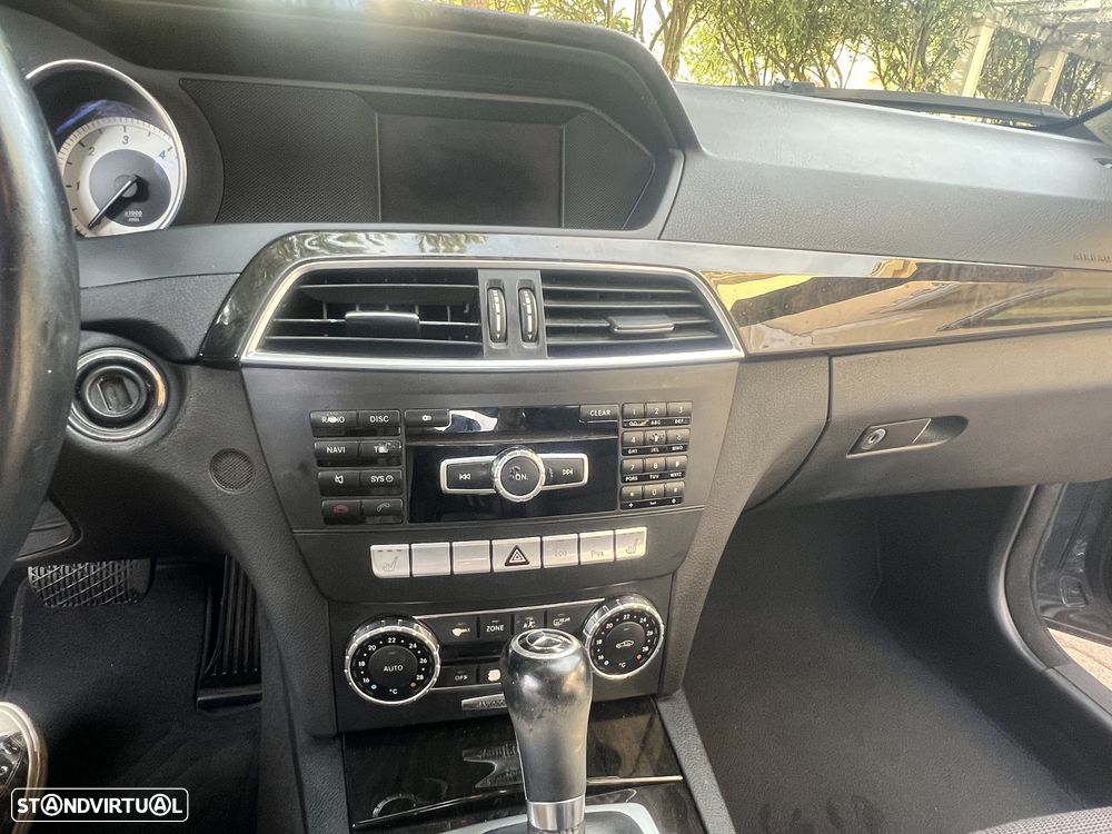 Mercedes-Benz C 220 Station CDI DPF (BlueEFFICIENCY) 7G-TRONIC Avantgarde - 17