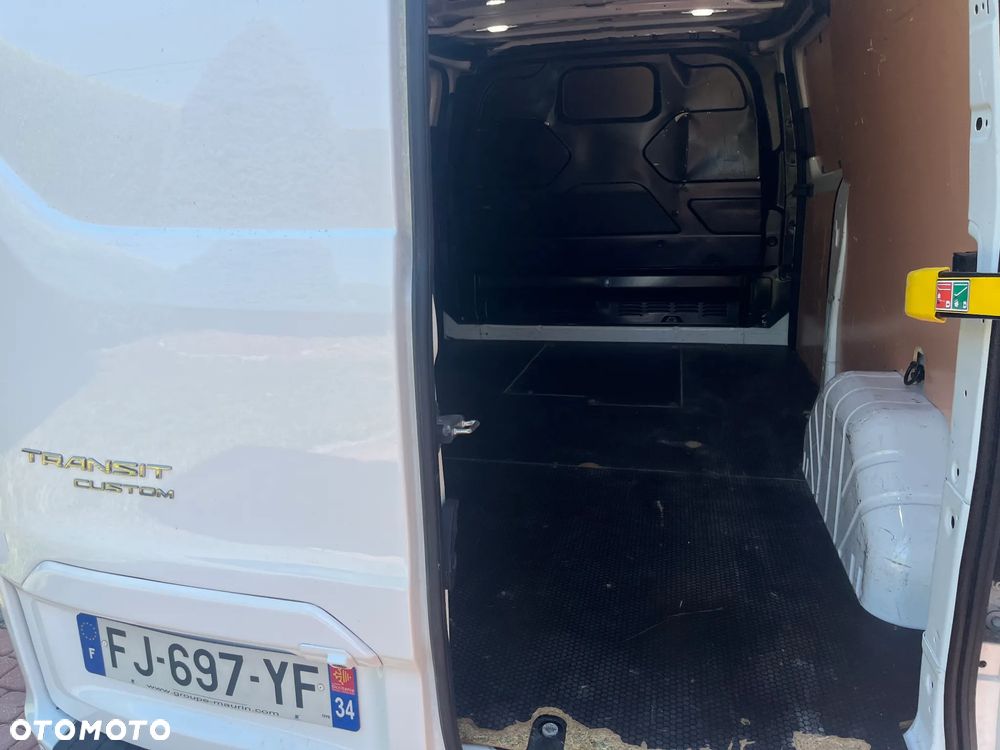 Ford Transit Custom - 8