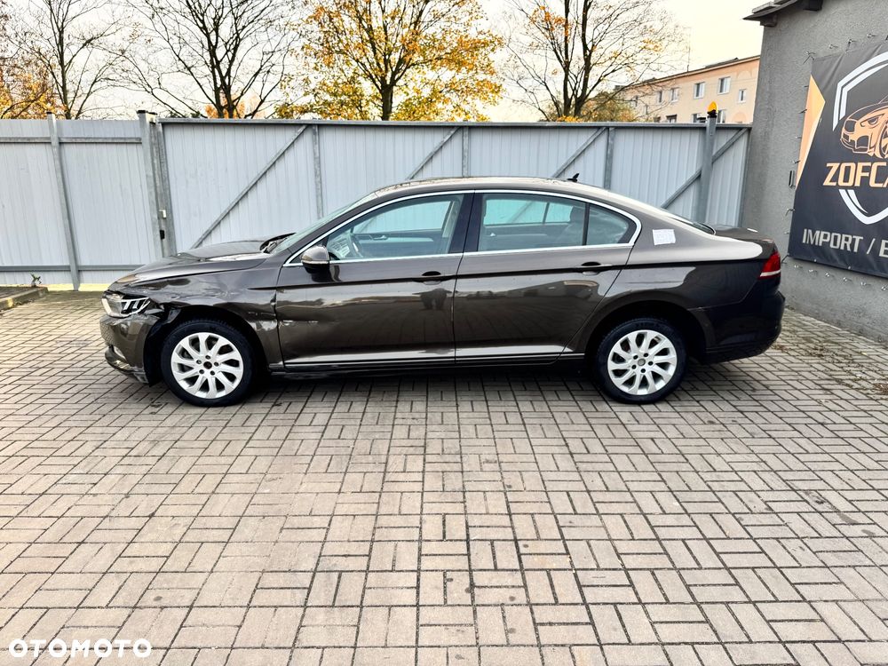 Volkswagen Passat Variant 1.6 TDI (BlueMotion Technology) DSG Comfortline - 2