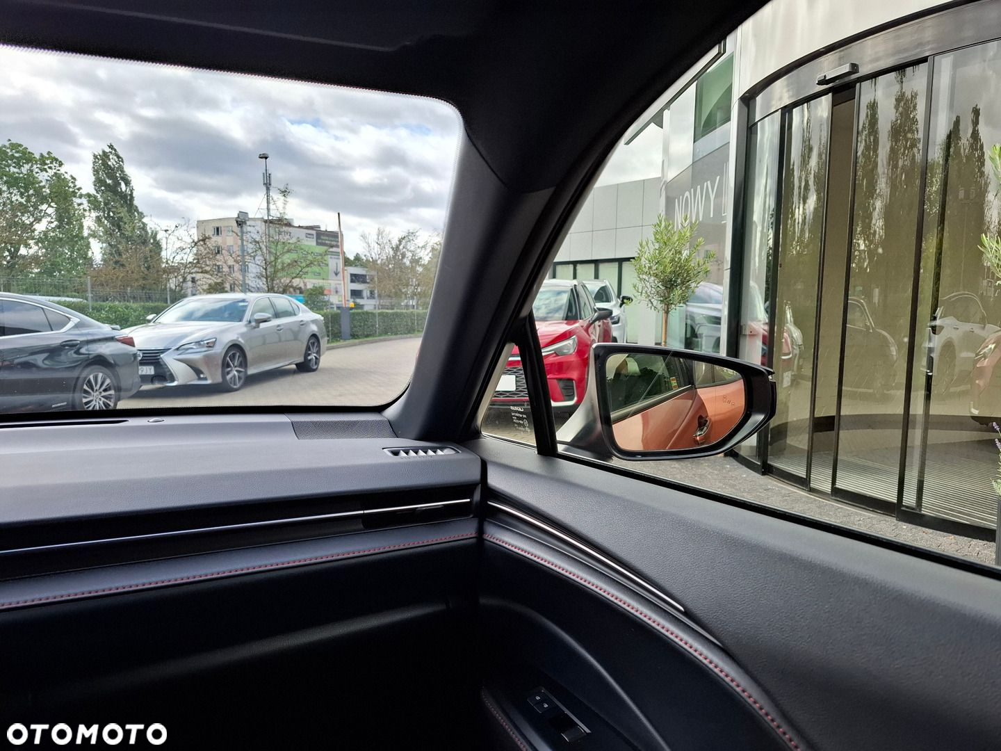 Lexus LBX 1.5 Hybrid Emotion - 30