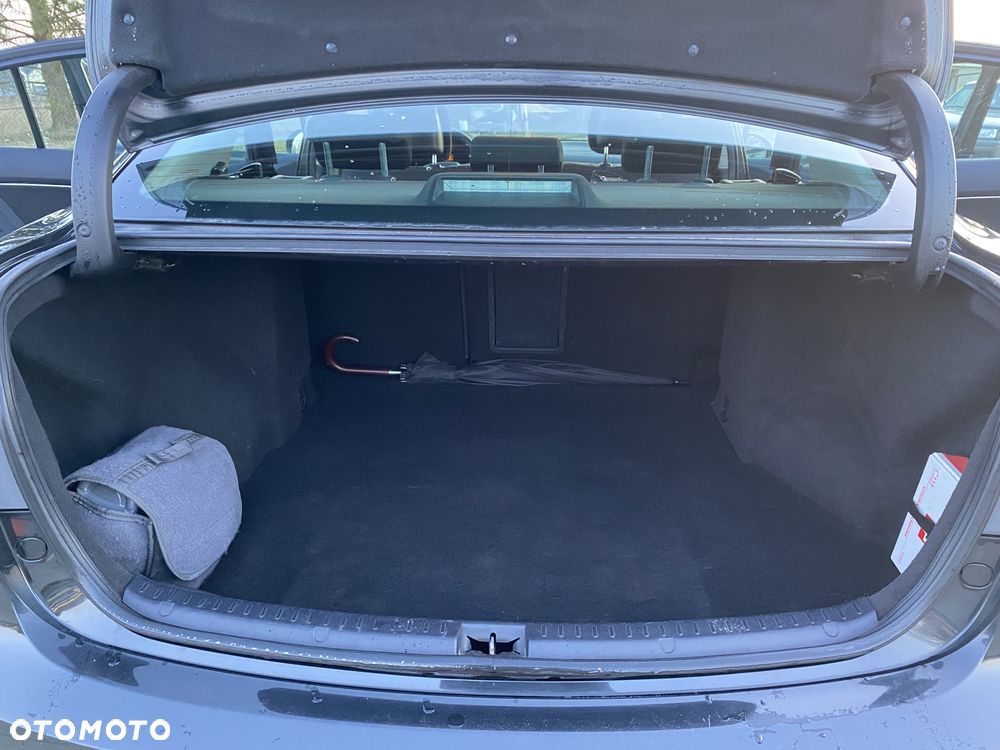 Toyota Avensis 2.0 D-4D Luna - 16