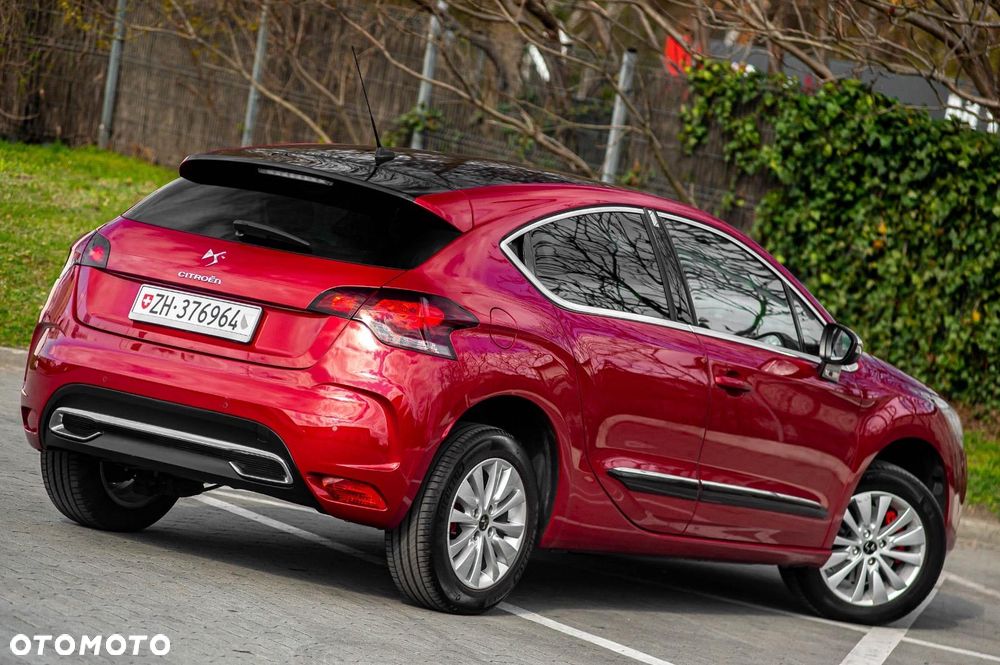 Citroën DS4 1.6 THP SoChic - 9