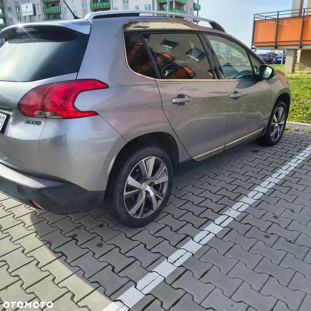 Peugeot 2008 1.6 VTi Allure - 4