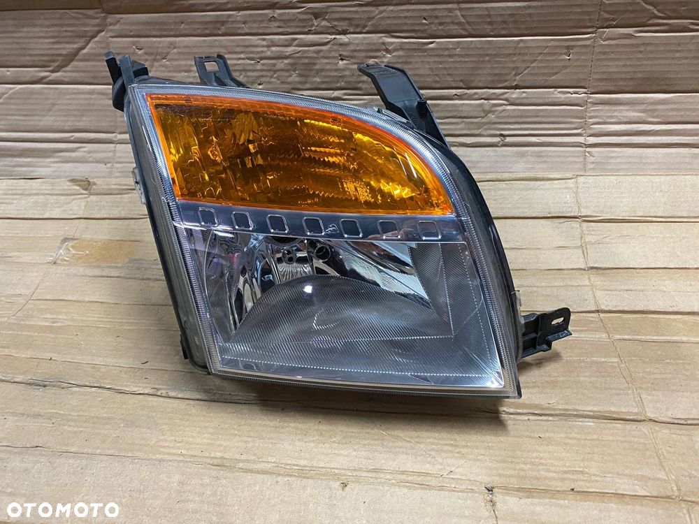 LAMPA PRAWA FORD TRANSIT CONNECT 5N11-13W029C