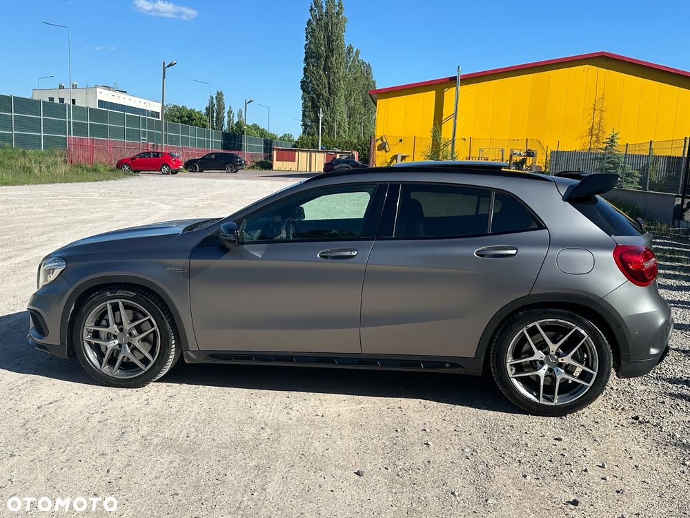 Mercedes-Benz GLA AMG 45 4Matic AMG Speedshift 7G-DCT - 12
