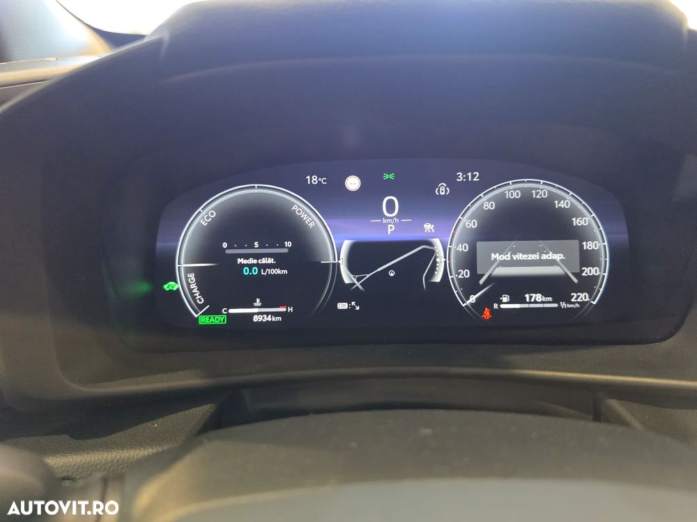 Toyota C-HR 1.8 Hybrid Team Deutschland - 26