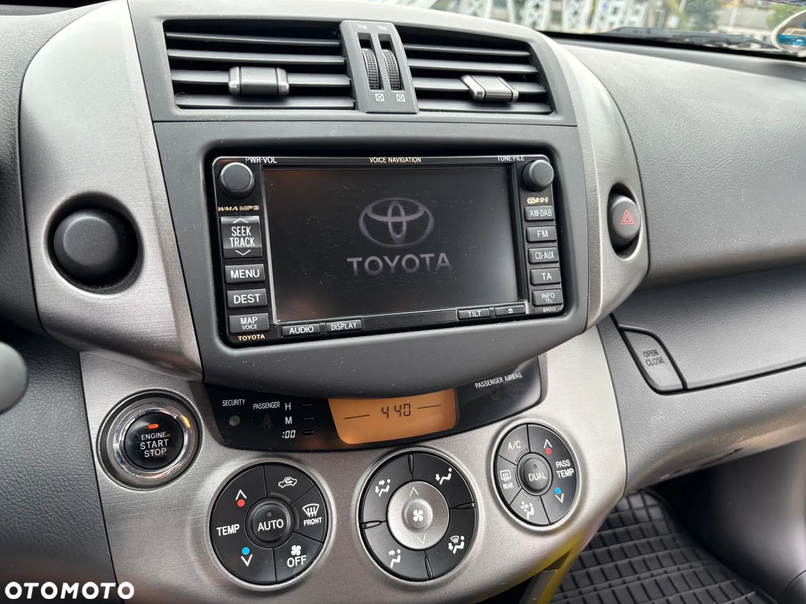 Toyota RAV4 - 15
