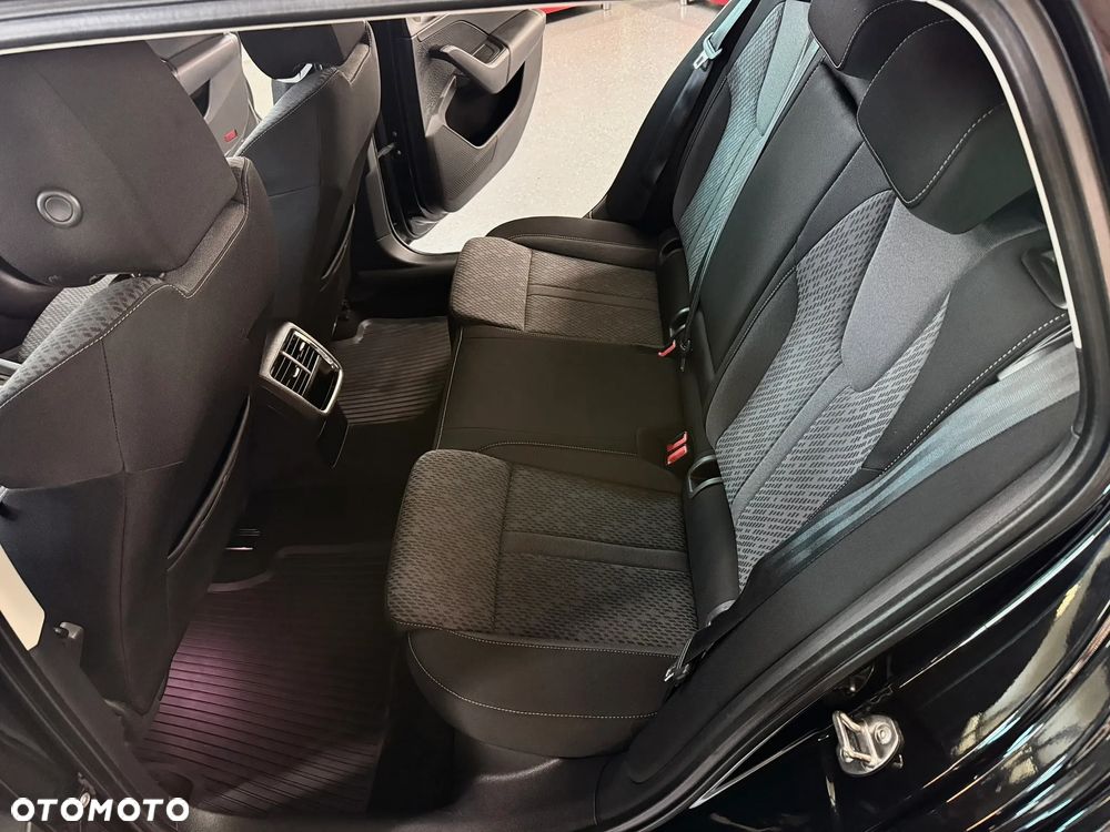 Skoda Octavia 2.0 TDI Sportline DSG - 24