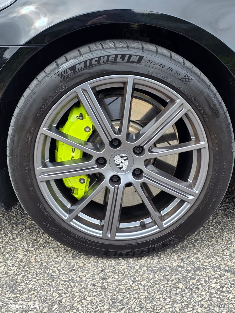 Porsche Panamera 4 E-Hybrid - 9