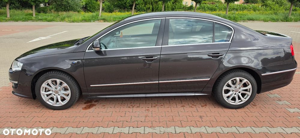 Volkswagen Passat 2.0 TDI Comfortline R-Style DSG - 5