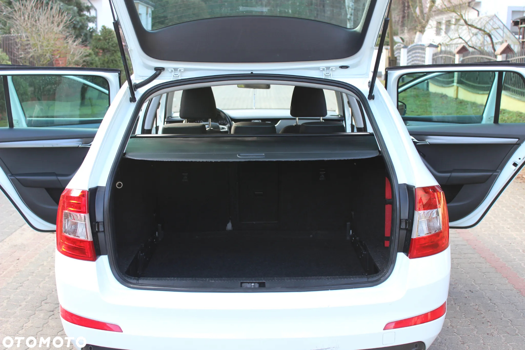 Skoda Octavia Combi 2.0 TDI (Green tec) Joy - 31