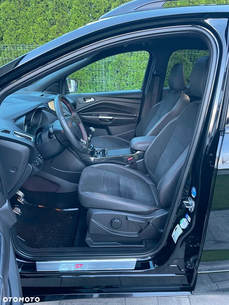 Ford Kuga 2.0 TDCi 4x4 ST-Line - 13