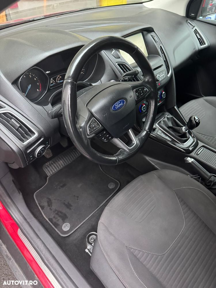 Ford Focus 1.5 EcoBoost Trend - 11
