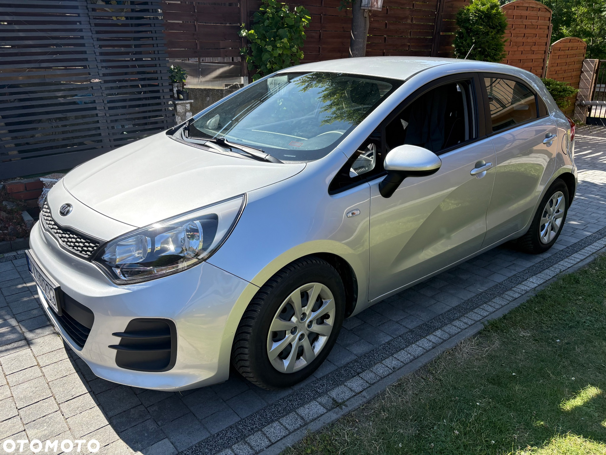 Kia Rio - 3