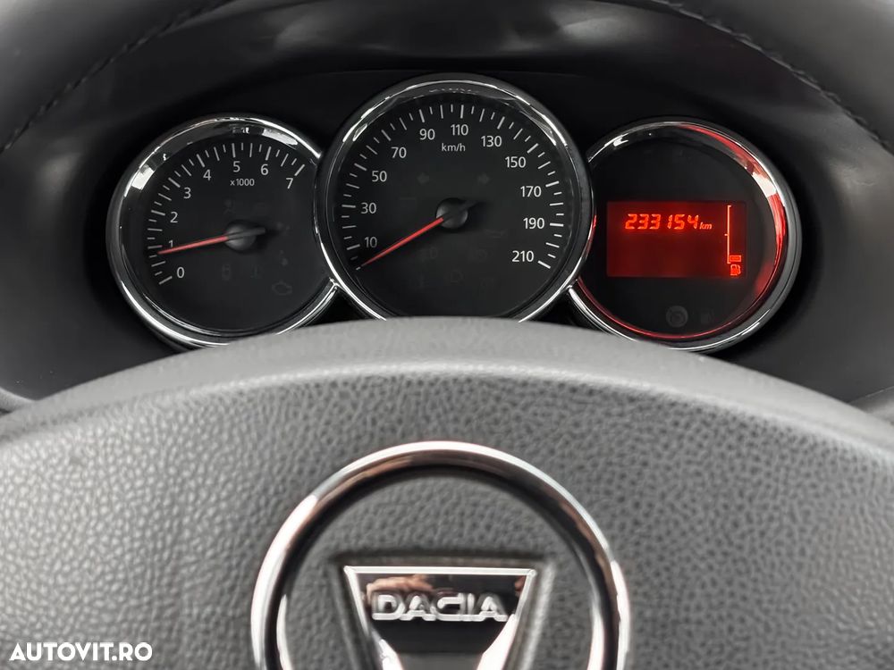 Dacia Sandero - 12