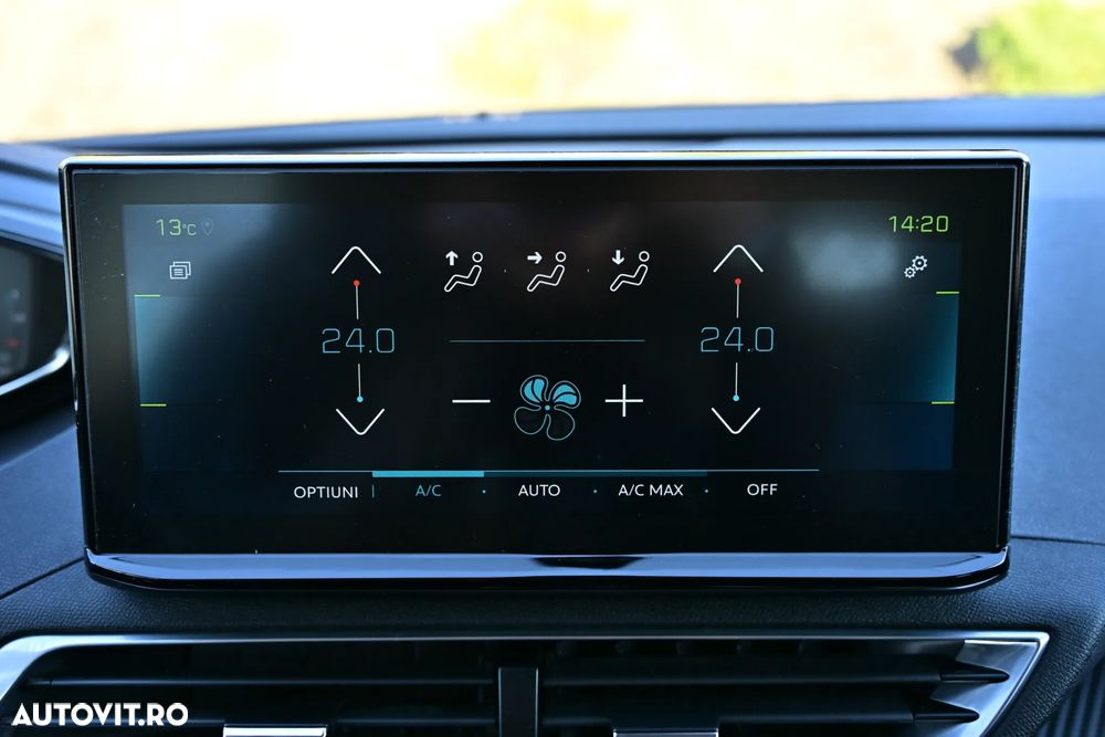 Peugeot 3008 Plug-In Hybrid 225 e-EAT8 Allure Pack - 35