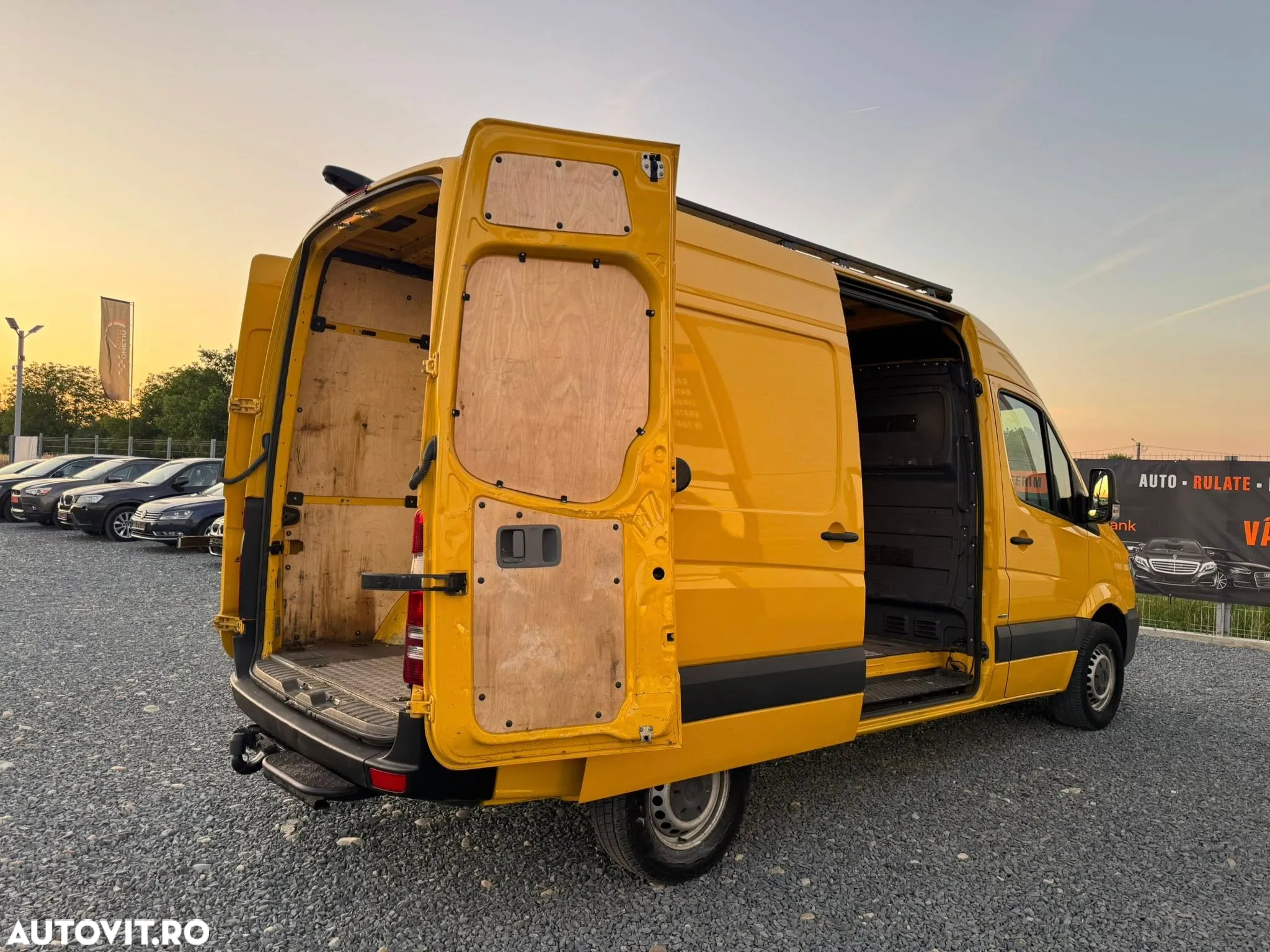 Mercedes-Benz Sprinter - 8