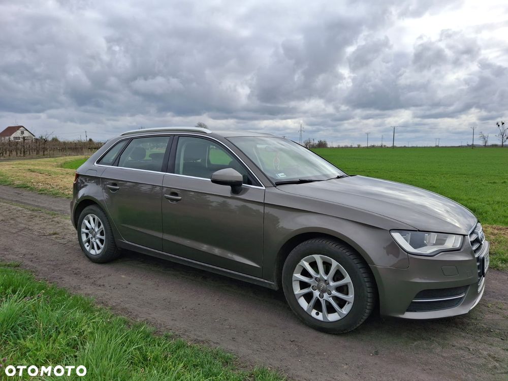 Audi A3 Sportback 1.6 TDI Ambition - 2