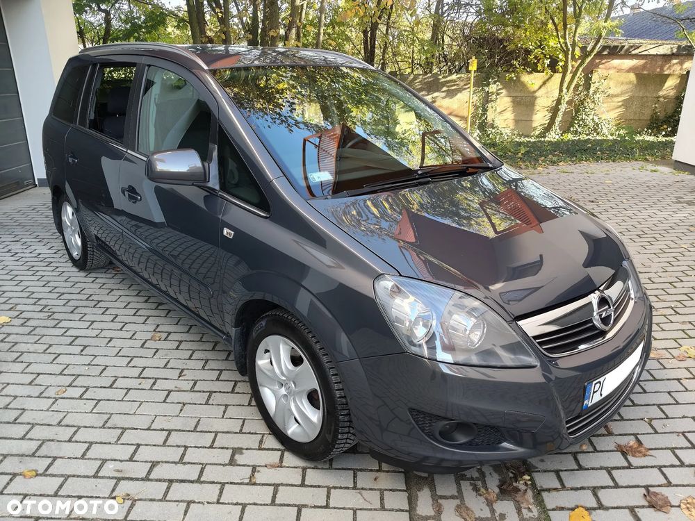 Opel Zafira 1.6 Cosmo - 38