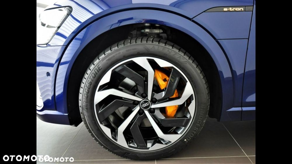 Audi Q8 Sportback e-tron 55 quattro S line - 22