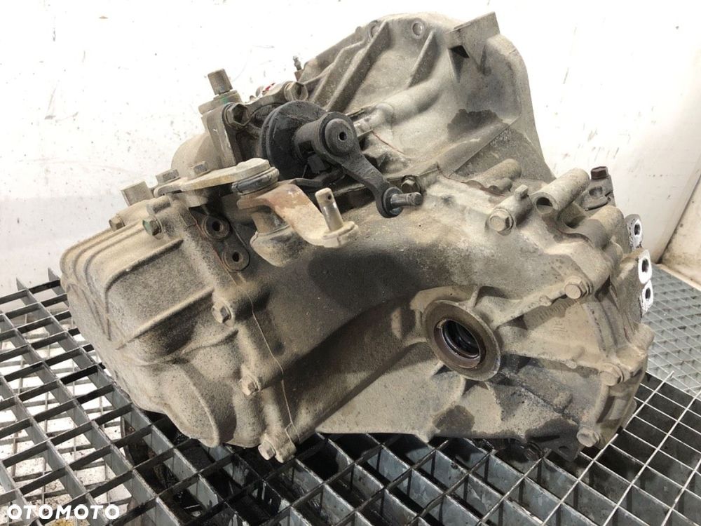 SKRZYNIA BIEGÓW - 349.00 PLN - TOYOTA YARIS (_P1_) 1999 - 2005 1.3 (SCP12_, SCP13_) 64 kW [87 KM] - 4