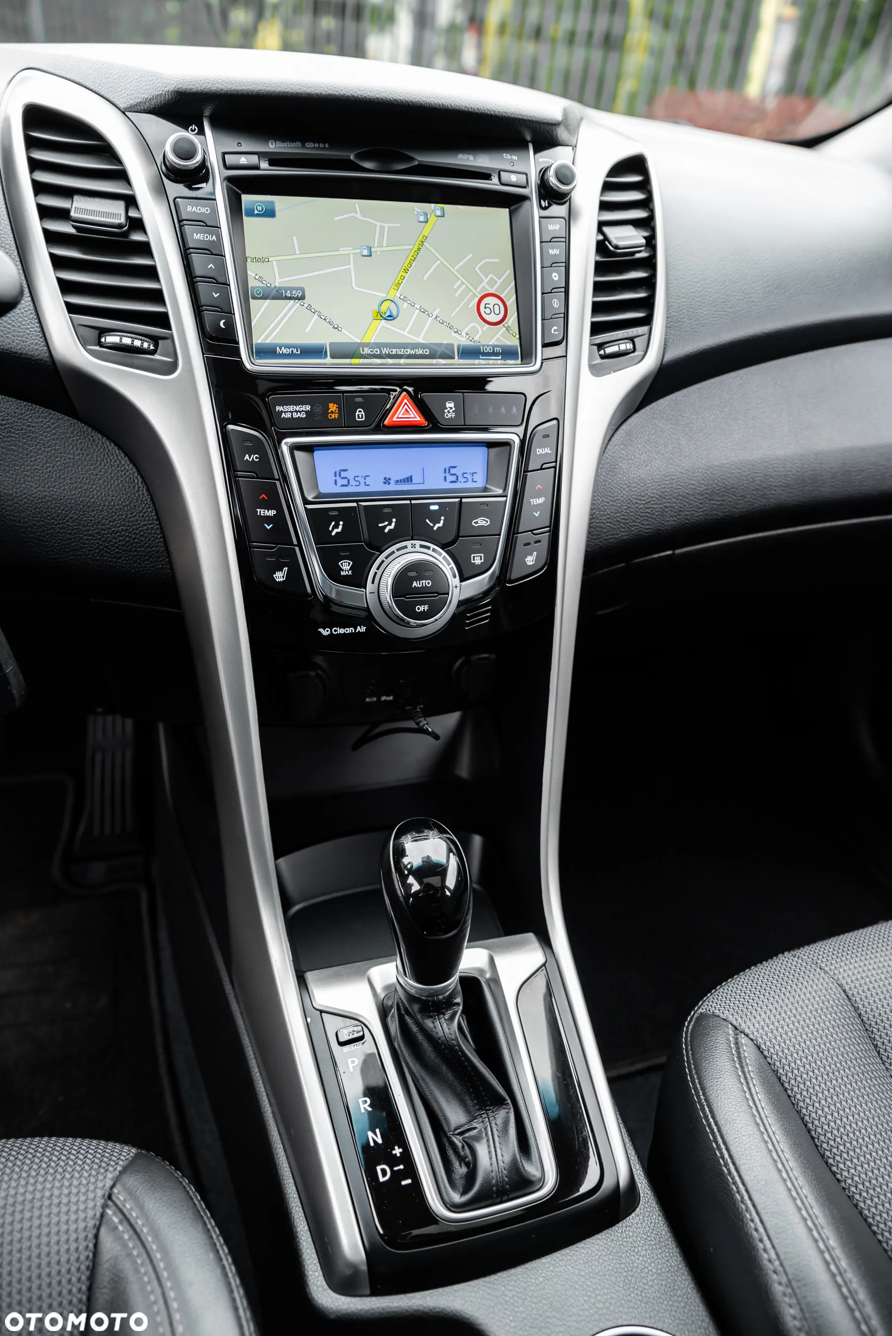 Hyundai i30 1.6 GDI BlueDrive Premium DCT - 27