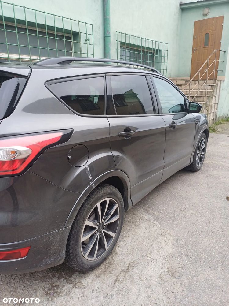 Ford Kuga - 5