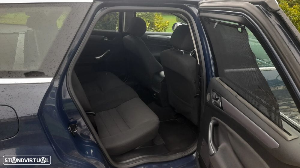 Ford Mondeo SW 1.6 TDCi Ambiente - 38