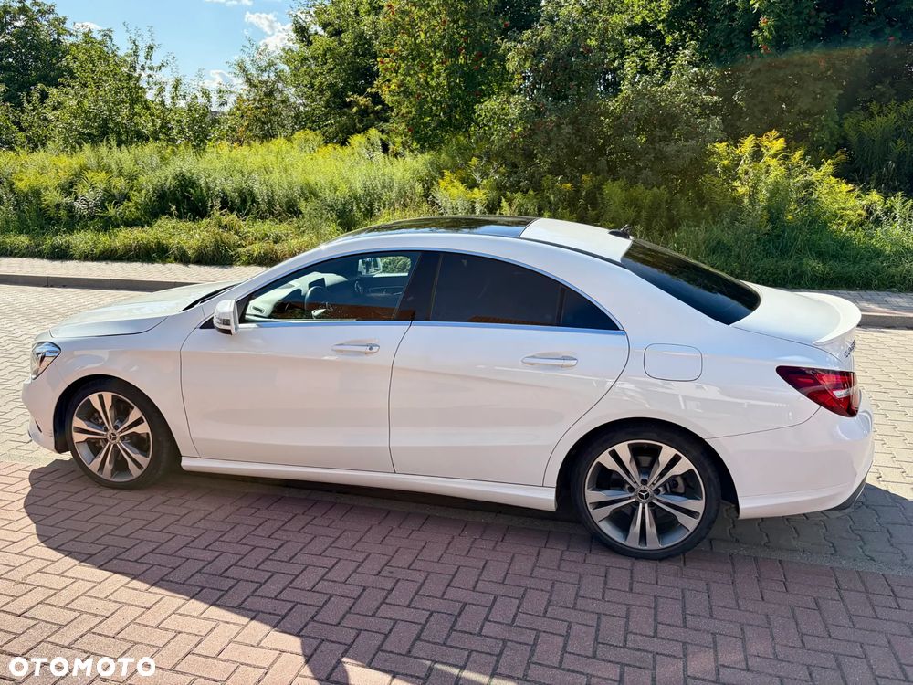 Mercedes-Benz CLA 250 7G-DCT - 7