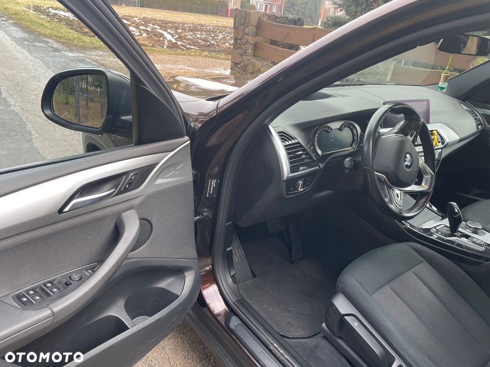 BMW X3 xDrive20i Advantage - 15
