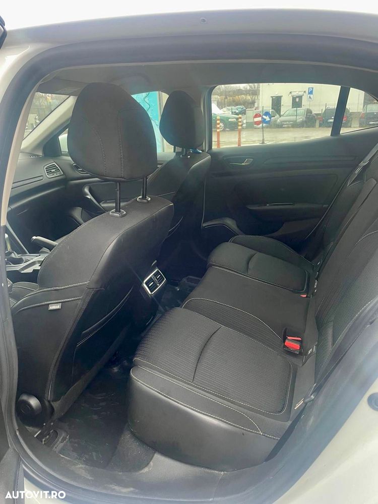 Renault Megane Blue dCi 116 EDC Zen - 12