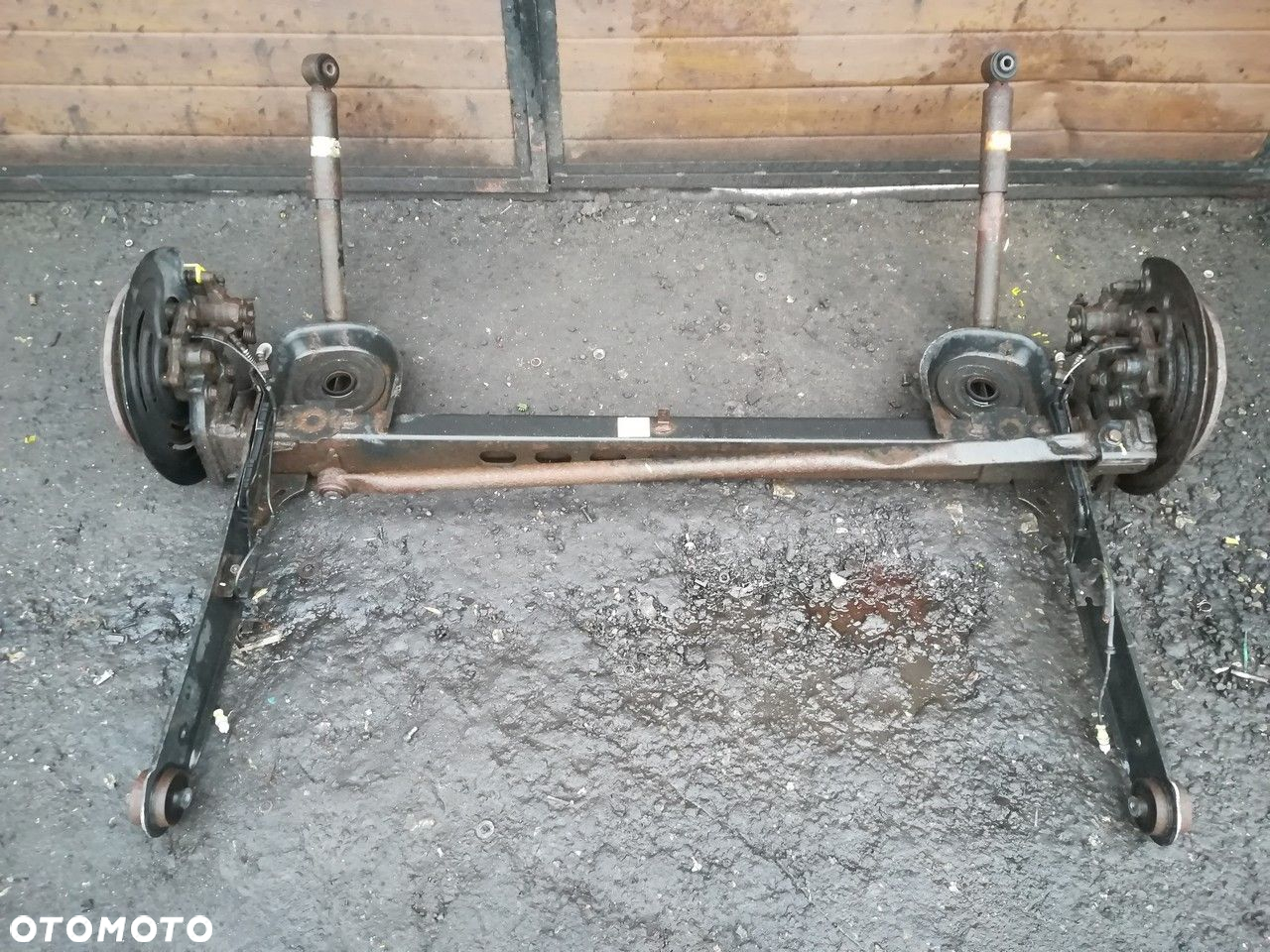 Piasta Tarcza Tyl Trafic Vivaro Primastar 01-14 - 3