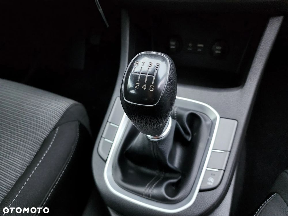 Hyundai i30 1.4 Trend - 25