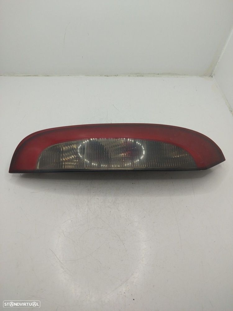 Farolim Stop Esq Opel Corsa C (X01) - 2