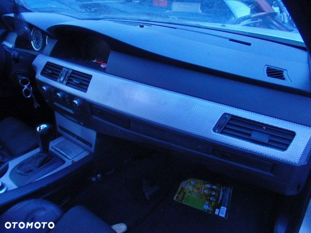 BMW E60 E61 HEAD UP KUBKI KOKPIT KONDOLA DESKA EUROPA PRZED LIFT NA KLICZUK 03-06r - 1