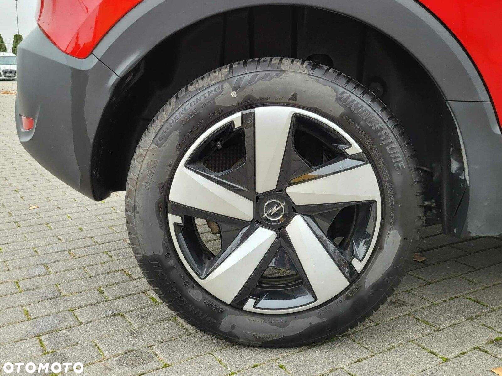 Opel Crossland 1.2 T GS Line - 13