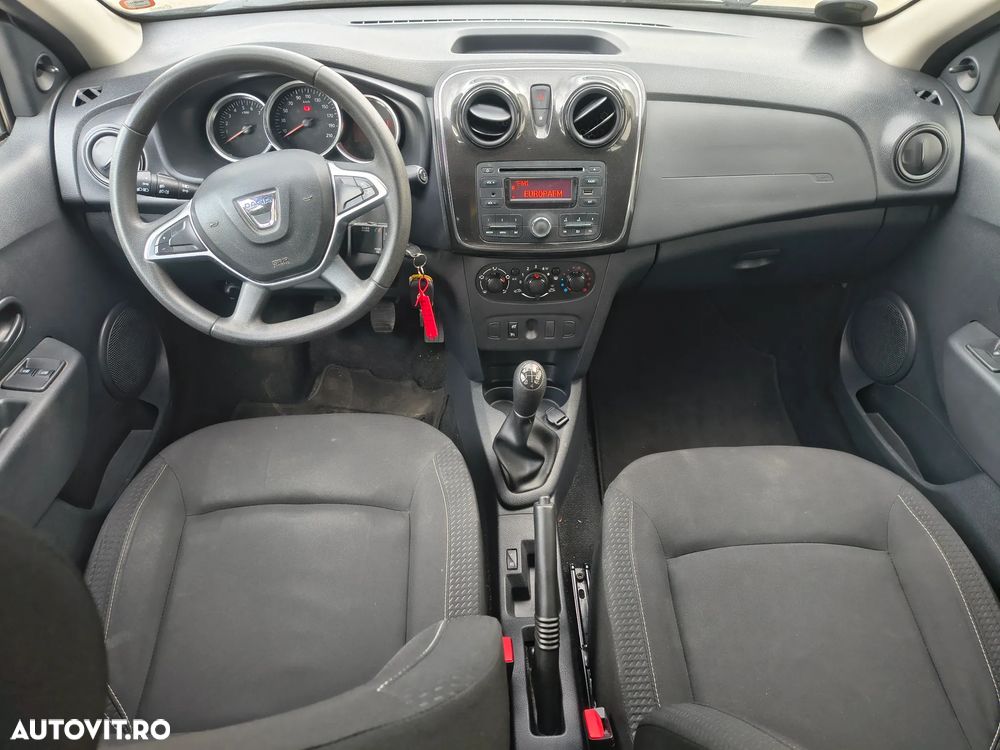Dacia Sandero - 8