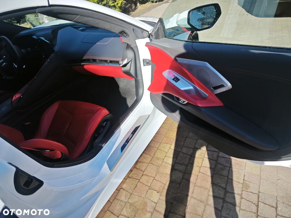 Chevrolet Corvette - 17