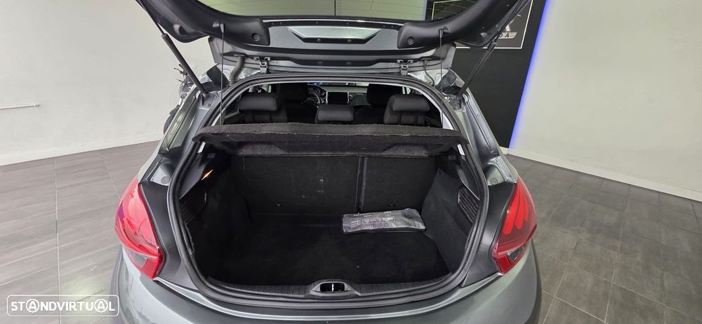 Peugeot 208 1.2 VTi Allure - 10