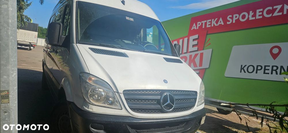 Mercedes-Benz Sprinter - 4