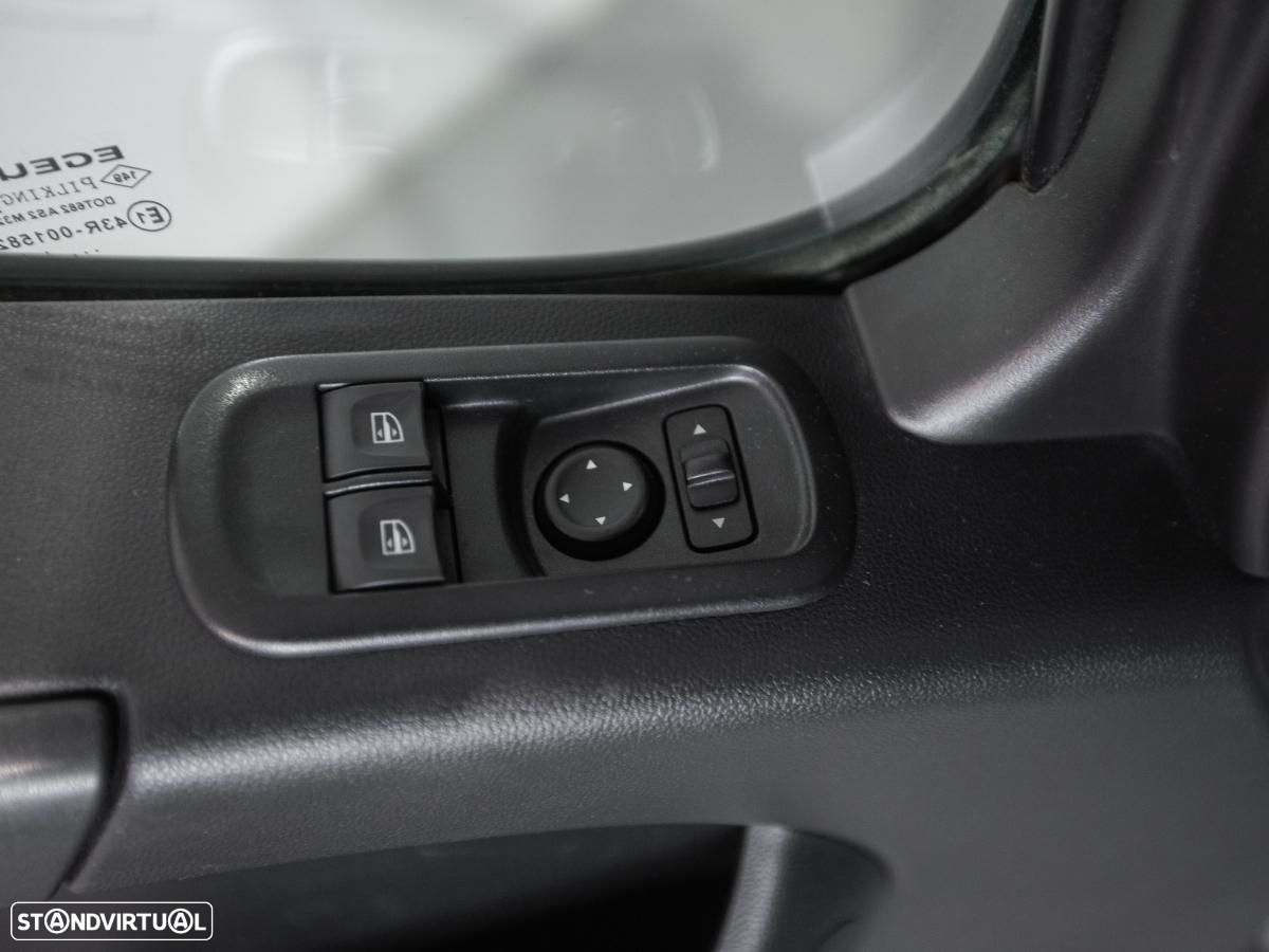 Renault Master L3 3.5T (EURO VI) C/ PLATAFORMA ELEVATORIA C/IVA - 13