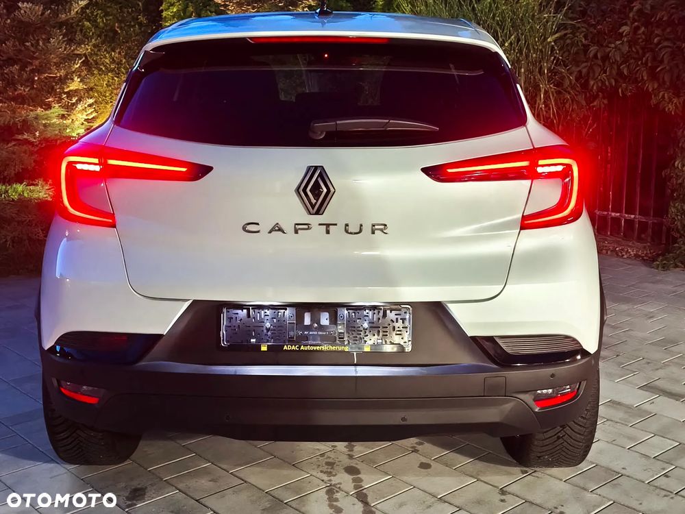 Renault Captur TCe Mild Hybrid 140 EDC GPF TECHNO - 6