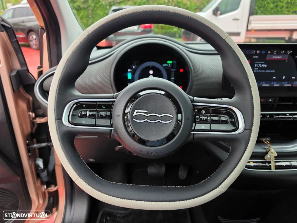 Fiat 500e La Prima - 10